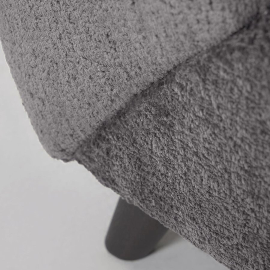 KAVE HOME Marthan Ftölj - Grtt Chenilletyg och Svart Ask