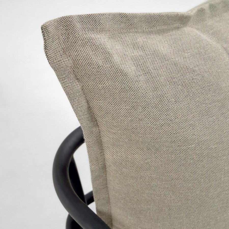 KAVE HOME Mareluz hagestol, med armlener - gr polyester og sort stl