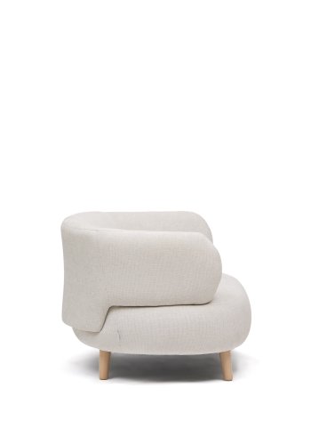 
KAVE HOME Luisa lenestol - perle chenille stoff, naturfarget bøkben, med armlener
