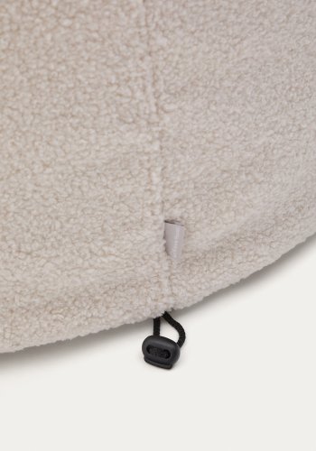 KAVE HOME Kaeli fotskammeltrekk i ecru boucl 60 cm