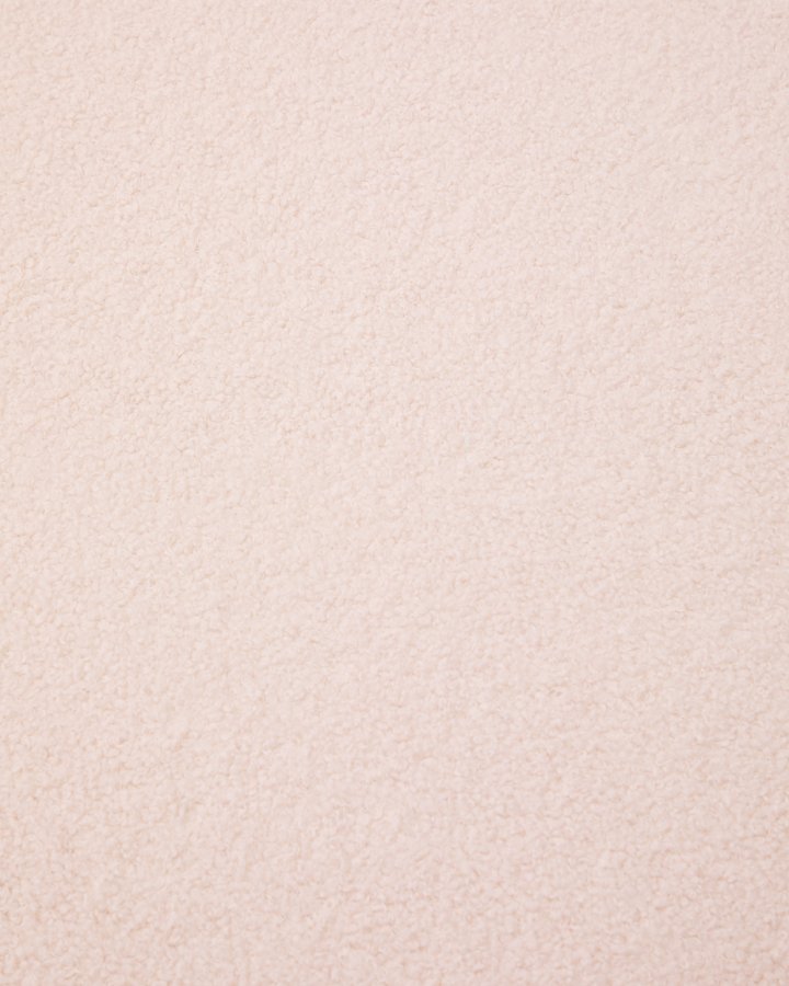 KAVE HOME Kaeli fotskammeltrekk i rosa boucl 60 cm