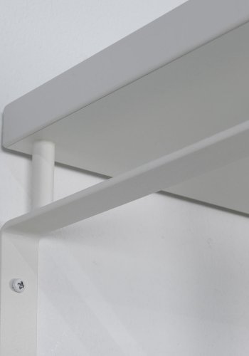 SPINDER DESIGN rektangulr Rex hattehylle, m. 5 knagger og hengerstang - hvit melamin og stl