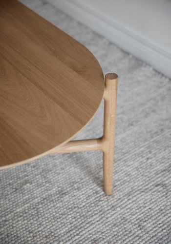 ROWICO Holton Couchtisch, oval - Eichenfurnier natur und Eiche (130x65)