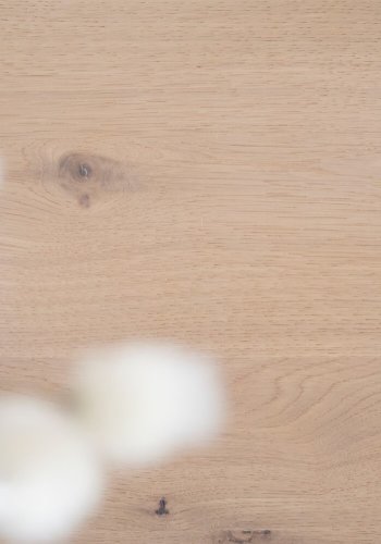 ROWICO Winnipeg spisebord, med uttrekk - hvitpigmentert eik og svart metall (200x100) 