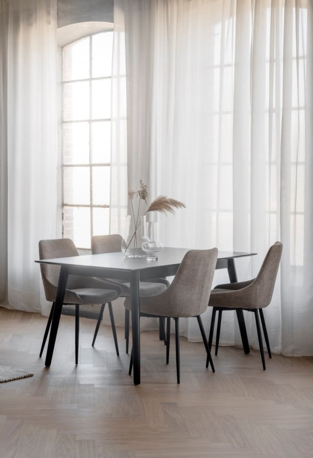 ROWICO Lotta spisebord - svart ask finer og gummitre (140x90)