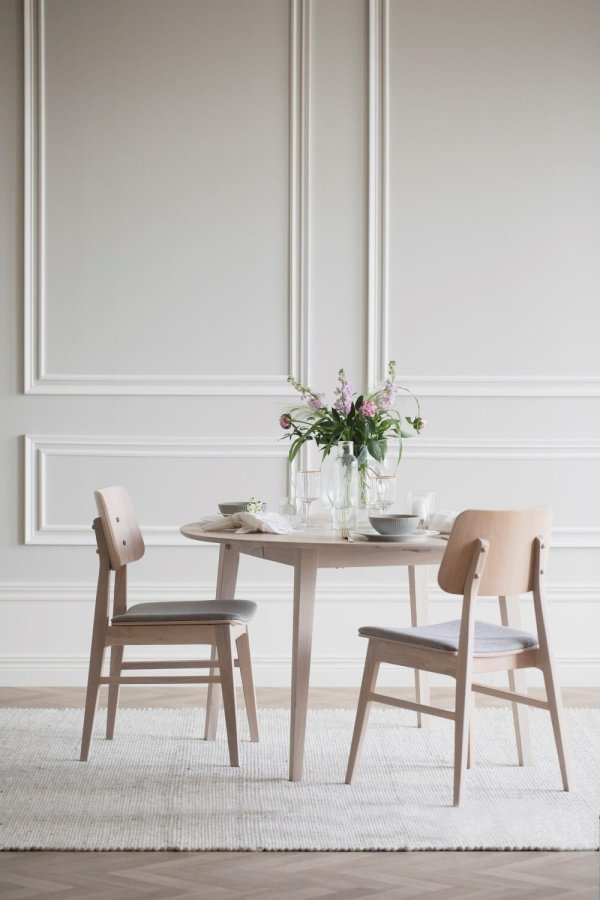 ROWICO Filippa spisebord, inkl. tillgsplade - hvidpigmenteret egetr (120(165)x120)