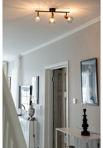 VENTURE DESIGN Atticus vegglampe - naturlig tre og svart jern