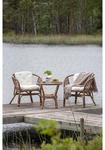 VENTURE DESIGN Wera loungest, m. 2 havestole og 1 havebord - offwhite hynder, glas og brun rattan