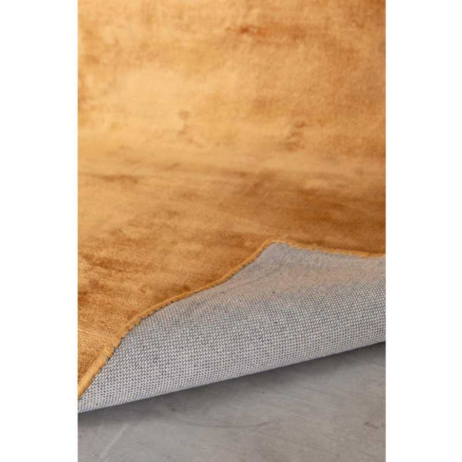 VENTURE DESIGN Indra-teppe - sennepsgul viskose og bomull (170x240)