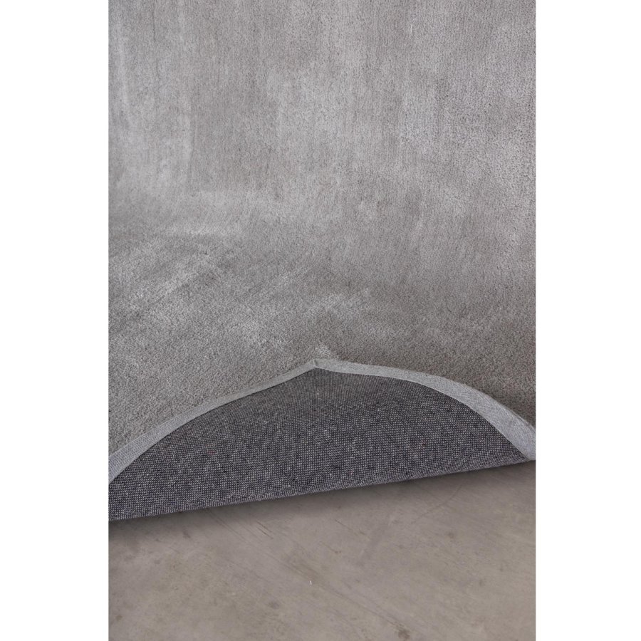 VENTURE DESIGN Undra teppe - slv viskose (250x350) 