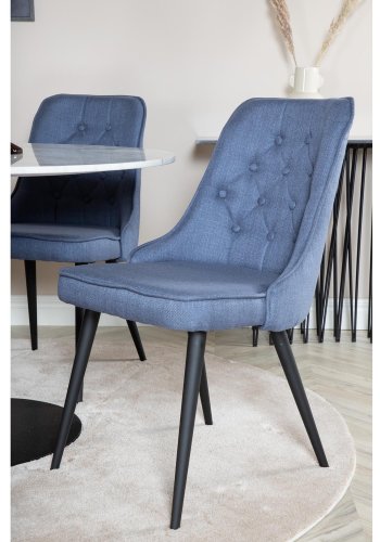 VENTURE DESIGN Estelle Esstisch-Set, mit 4 St&uuml;hlen &ndash; wei&szlig;er Marmor/schwarzes Metall und blauer Stoff/schwarzes Metall