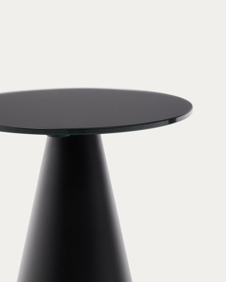 KAVE HOME Wilshire sidebord med frostet herdet glass og stl med matt svart lakkert finish.