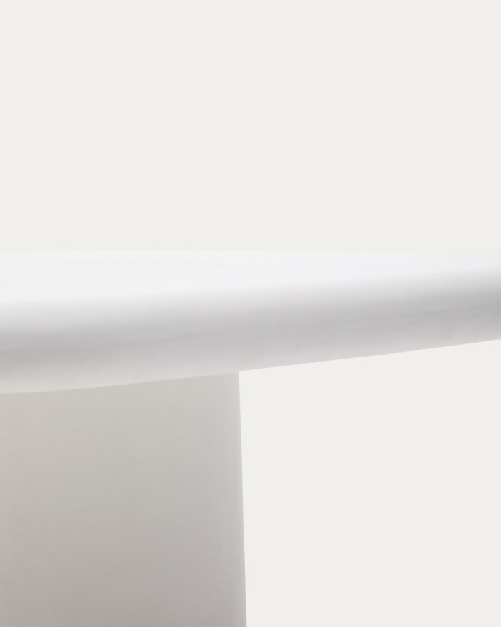 KAVE HOME Addaia hvitt sementbord 135 x 135 cm