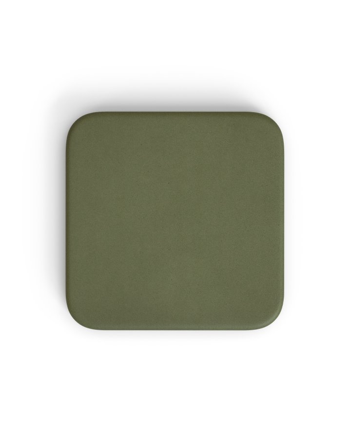 KAVE HOME Dina utendrs hybord med grnn sementplate 70x70cm og hvit stlbase 48x48x96cm