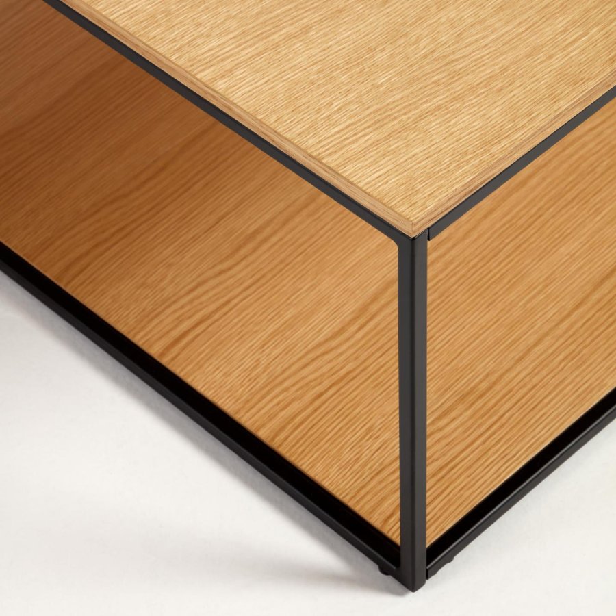 KAVE HOME Yoana sofabord, m. 1 nederste hylle - naturlig eikefiner og svart jern (80x80)