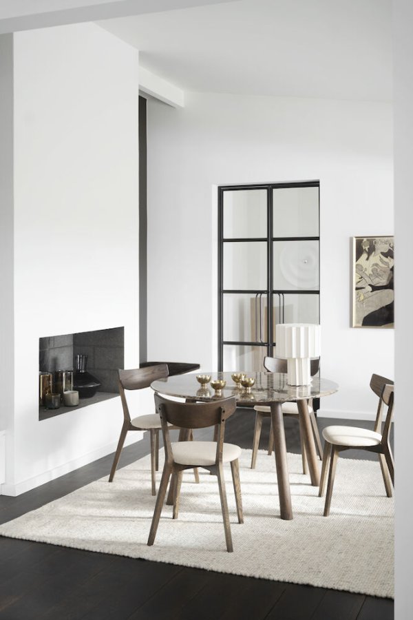 ROWICO Taransay spisebord, rundt - brun marmor og brun eik (125)