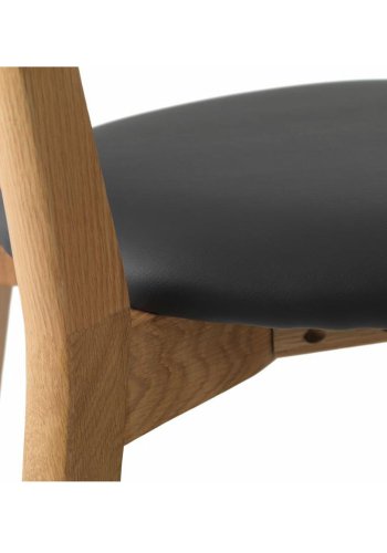 Luxe counterstol, m. rygln og fodsttte - natur egetr og sort PU