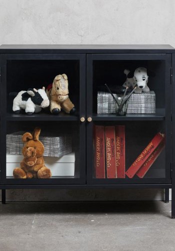 Skjenk i plysj, m. 2 drer og 1 hylle - glass og sort metall