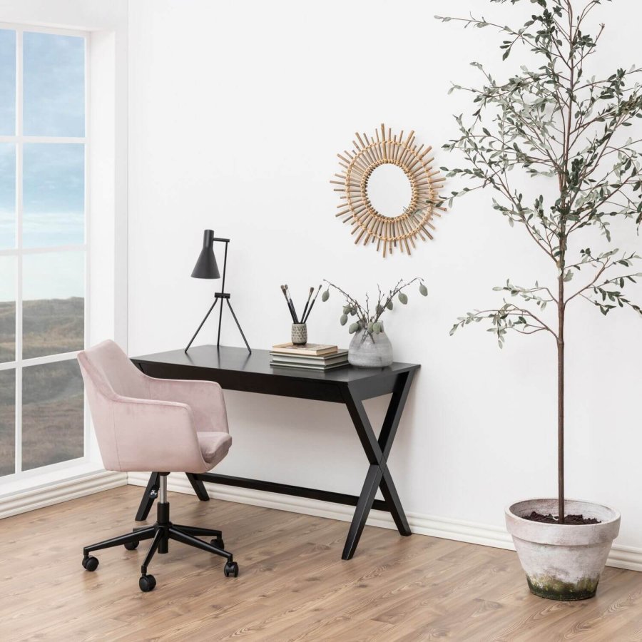 ACT NORDIC Nora skrivebordsstol - rosa stof og sort, m. armln og hjul