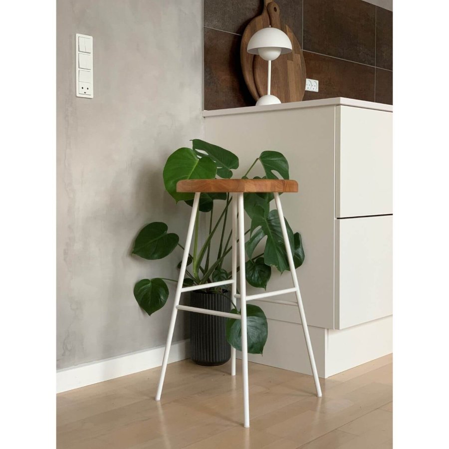 NOCNOI Vile barstol, m. fodsttte - natur egetr og hvid metal