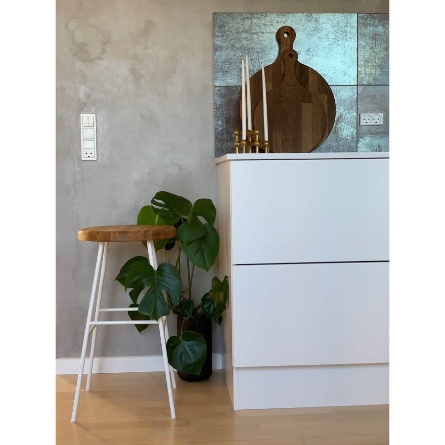 NOCNOI Vile barstol, m. fodsttte - natur egetr og hvid metal