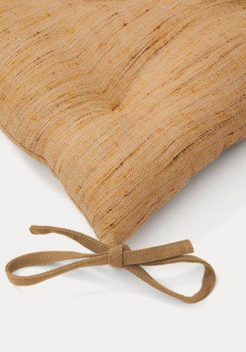 KAVE HOME Aren stolehynde, kvadratisk - sennep stof (45x45)