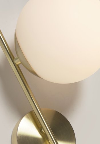 KAVE HOME Mahala vegglampe - hvitt frostet glass og messingstl