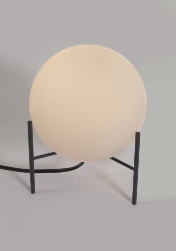 KAVE HOME Seina bordlampe, rund - hvitt frostet glass og sort stl (15)