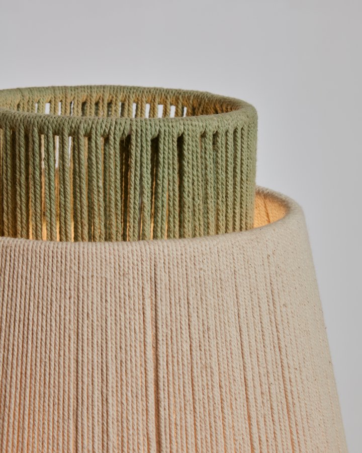 KAVE HOME Yuvia gulvlampe i bomull med beige og bl finish