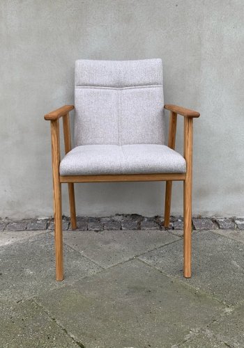 NocNoi Ven Esszimmerstuhl mit Armlehnen, Stoff und massiver Eiche - Geölt