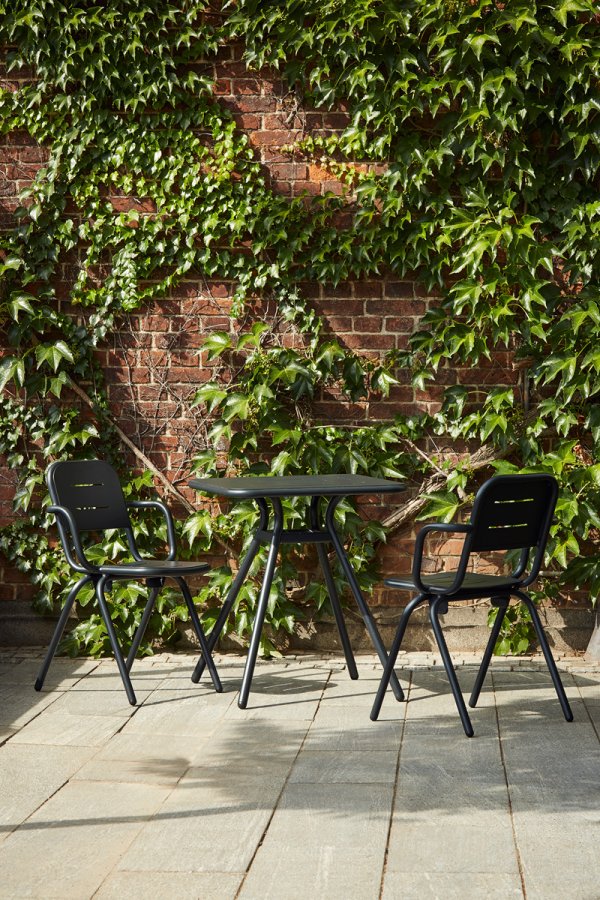 WOUD Ray kafbord - svart aluminium, firkantet (65x65)