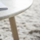 ROWICO Taransay salongbord, rundt - beige travertin og hvitkalket eik (90)