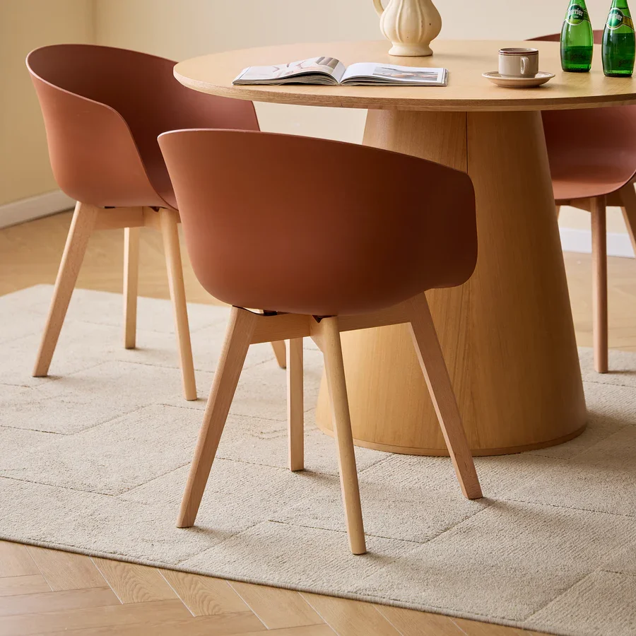 NORDLYS Alborg Esszimmerstuhl, mit Armlehnen � Terrakotta-Polypropylen und Naturholz