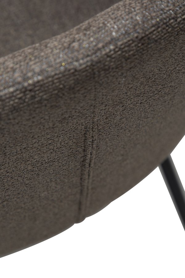 DANFORM Bae Sessel, mit Armlehnen – brauner Bouclé-Stoff und schwarzer Stahl