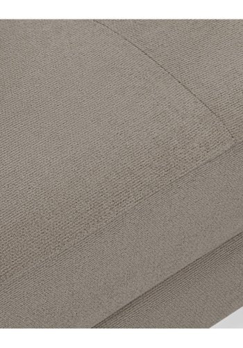 Betis Ecksofa nach rechts, mit 5 verstellbaren Nackenkissen – brauner Stoff und schwarzes Metall