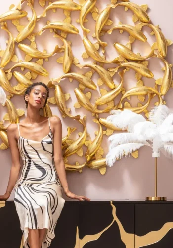 KARE DESIGN Feather Palm bordlampe - hvit strutsefjr og messingstl