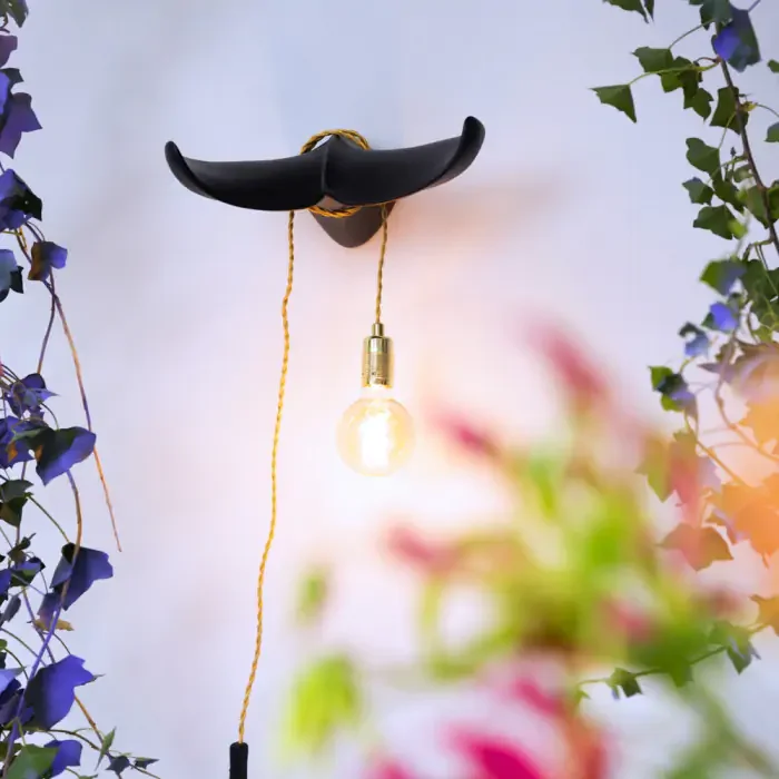 BOLD MONKEY The Tail Will Follow Wandleuchte - schwarzes Harz