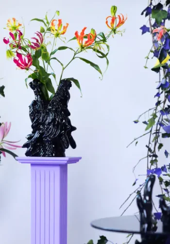 BOLD MONKEY Dragonized Bastard Vase – schwarzes Harz