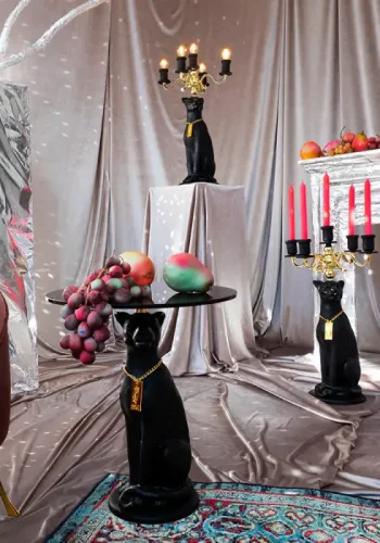 BOLD MONKEY Kerzenhalter „Proudly Crowned Panther“, für 5 Kerzen – galvanisiertes Gold und schwarzes Harz