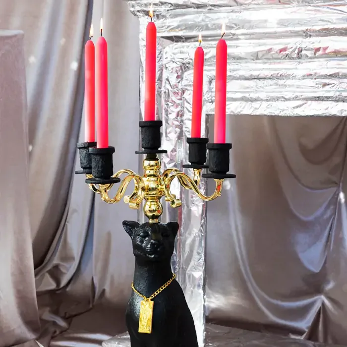 BOLD MONKEY Kerzenhalter „Proudly Crowned Panther“, für 5 Kerzen – galvanisiertes Gold und schwarzes Harz