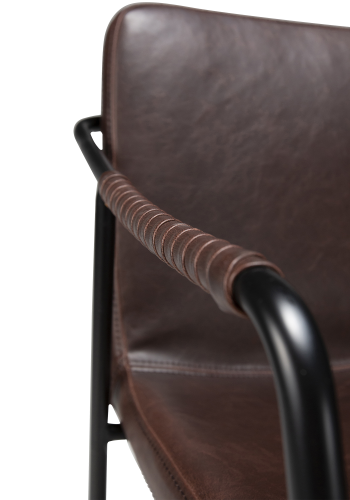 DAN-FORM BOTO lenestol Vintage kakao kunstskinn med svarte ben