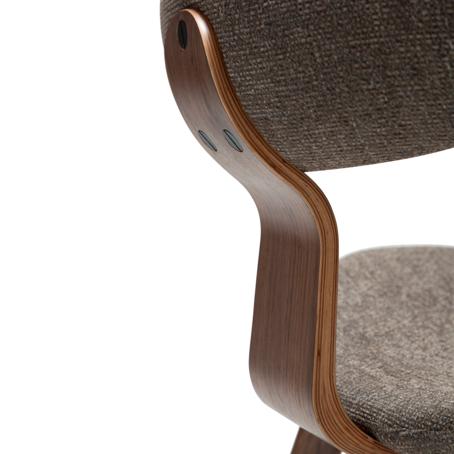 DANFORM Buckle Esszimmerstuhl - Major Brown Bouclé-Stoff und Walnussbraunes Holz