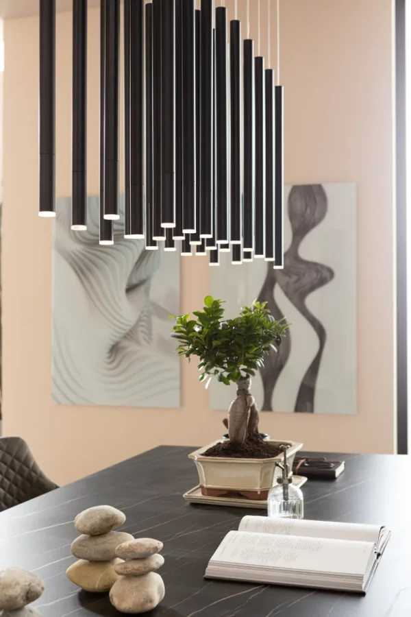 KARE DESIGN Gloria Black Ceramic spisebord, rektangulr - sort mineralmarmor og sort stl (200x100)