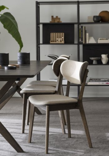 ROWICO Kato spisebordsstol - beige stof og brun eg