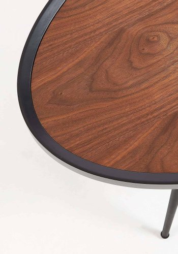 KAVE HOME Kamelia sofabord - brun/svart valnttfinish/metall, oval (102x56)