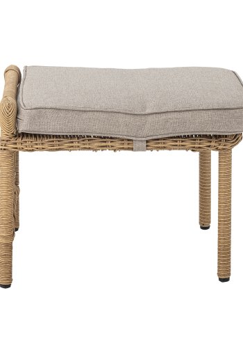 BLOOMINGVILLE Belluce Outdoor Loungesessel, mit Hocker, Armlehnen und Kissen – natürliches Polyrattan