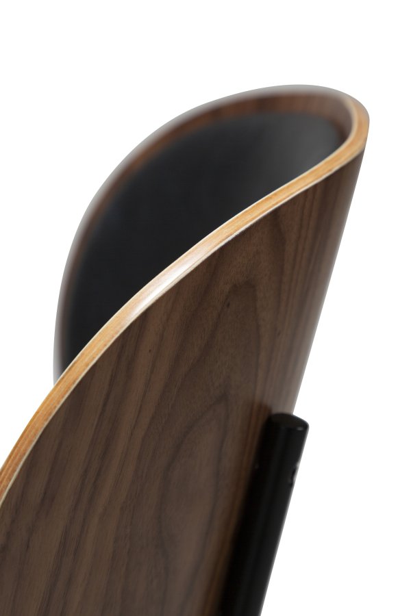 DANFORM Clementina Esszimmerstuhl - Rabenschwarzes Kunstleder/Walnussfurnier/schwarzer Stahl