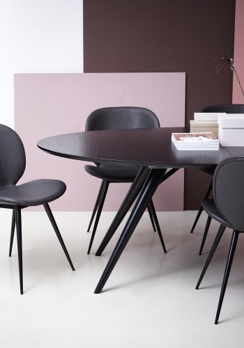 DAN-FORM CLOUD Stol Vintage svart kunstskinn med runde svarte ben