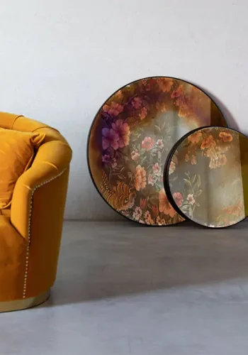 BOLD MONKEY Peek Into The Cosmos Wandspiegel XXL – Vintage/Ölteppich-inspiriertes Reflexionsglas (89)