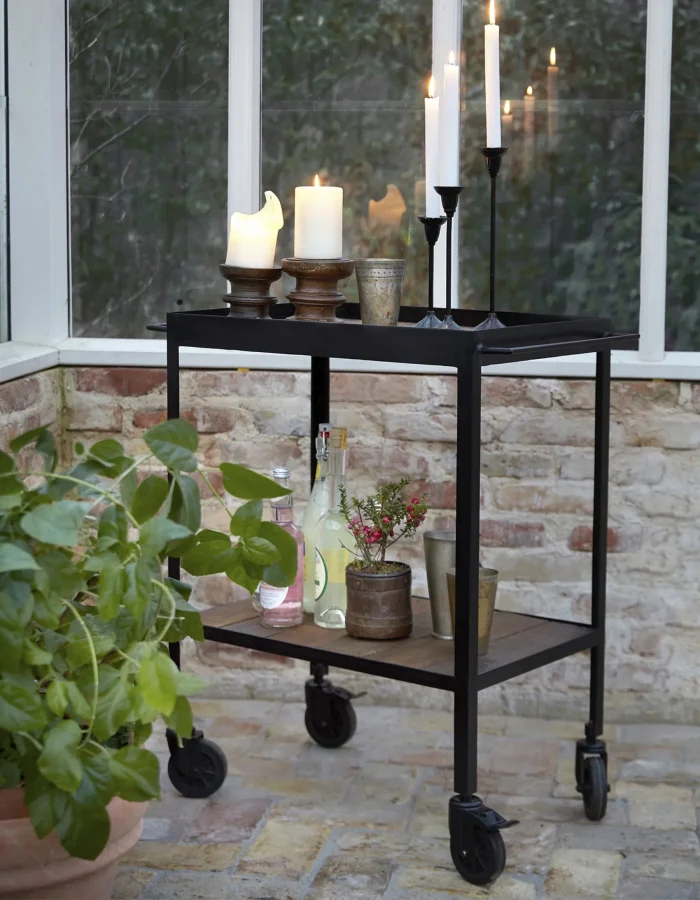 SJÄLSÖ NORDIC rektangulr stangvogn, med hjul - gjenvunnet tre og svart jern (83x40)